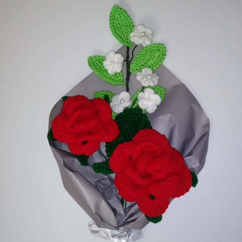 Crochet rose bouquet, handmade, personalized gift for girlfriend, home decoratio